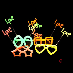 ANTEOJO CON ANTENAS FLUO FRASE LOVE FORMAS Y COLORES SURTIDOS x 4